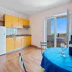 1 Bedroom Gorgeous In Apartment Murter