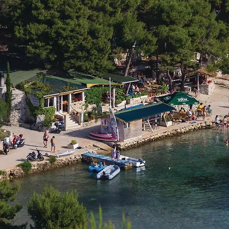 1 Bedroom Gorgeous In Διαμέρισμα Μούρτερ