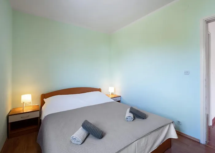 Apartamento 1 Bedroom Gorgeous In