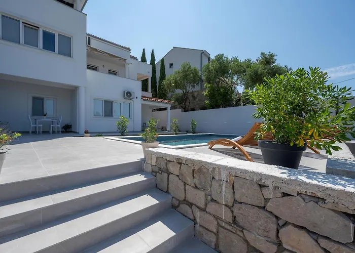 1 Bedroom Gorgeous In * Murter